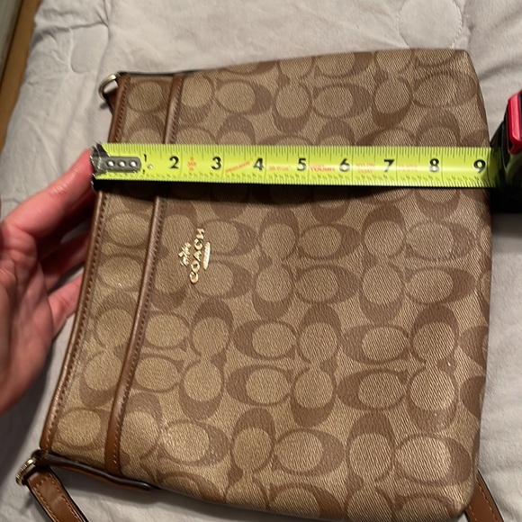 Coach Coach Coach Coach Coach Coach Coach Coach Coach Coach Coach Coach Coach. - Picture 6 of 7